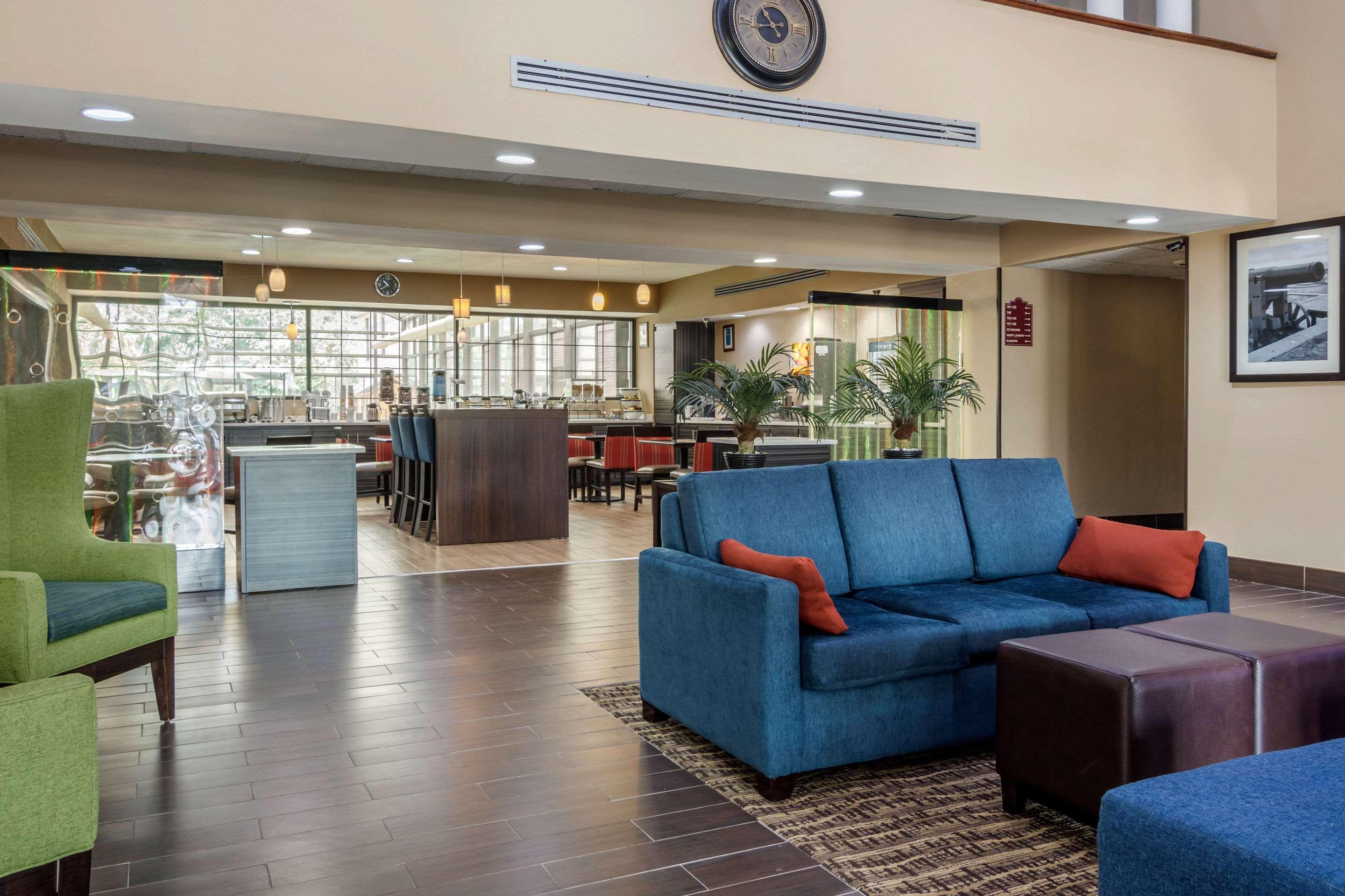 Comfort & National Fairgrounds Area Hotel Perry