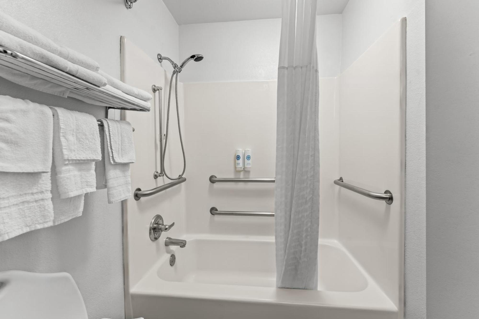 Hotel Comfort & National Fairgrounds Area Perry